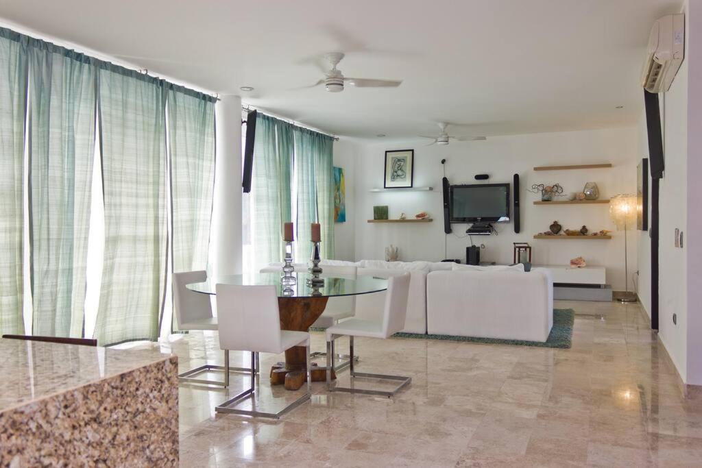 Apartamento Contemporary Penthouse Mamitas *